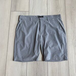 Travis Mathew Shorts Mens 38 Gray Golf Shorts 9" Chino Stretch